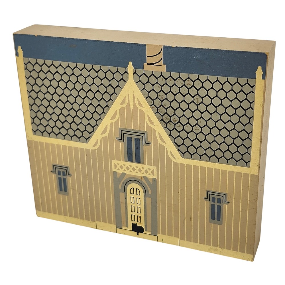 Cats Meow Village Blithewood Gatehouse Master Builders‎ Collector Edition 1993